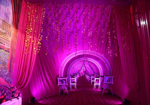 Royal Kings Resort decoration services